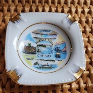 Vintage Souvenir Ashtray Niagra Falls Canada